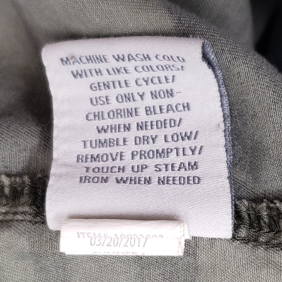 Torrid Women's Green Camo Utility Jacket Military Style Size 1X - Picture 7 of 15